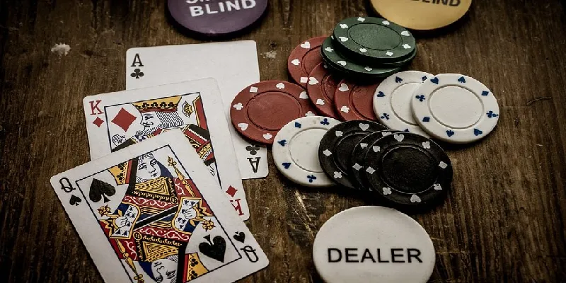 Các dạng cược trong Poker - Cược mù (Blind bets)